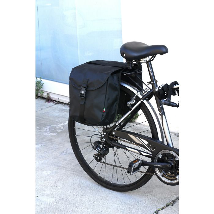 borse-cicloturismo-170fmg-1.jpg Doppia Borsa Posteriore al Portapacchi bici Nera Alta visibilità City e Bike - immagine 1