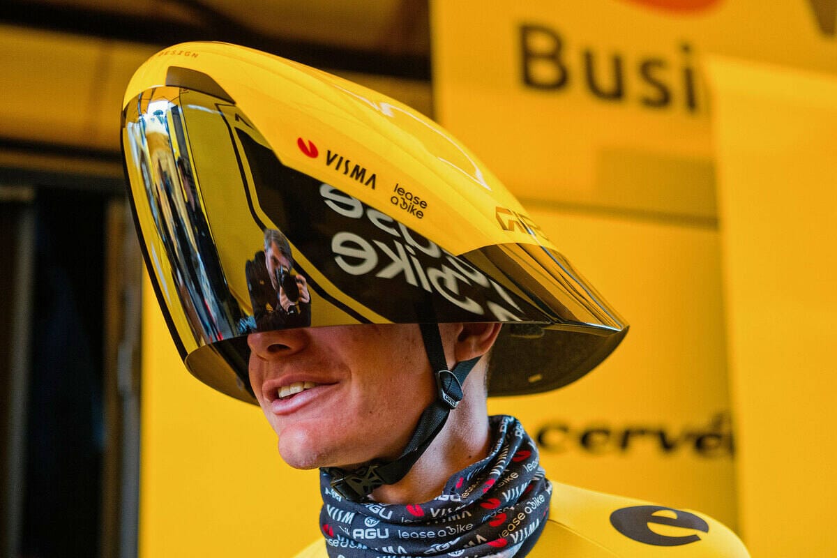 casco-bici-giro-481yix-1.jpg Casco da crono: come funziona (davvero) l'aerodinamica nel ciclismo? - immagine 1