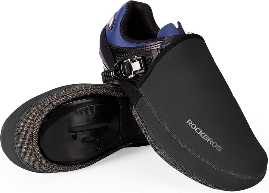 copriscarpe-ciclismo-invernali-940hku-1.jpg ROCKBROS Copriscarpe Ciclismo Invernale, Copripunta Antivento Caldo Termici | Copri Scarpe Universale per Bici MTB Bicicletta da Corsa, Nero, L(44 46) : Amazon.it: Sport e tempo libero - immagine 1