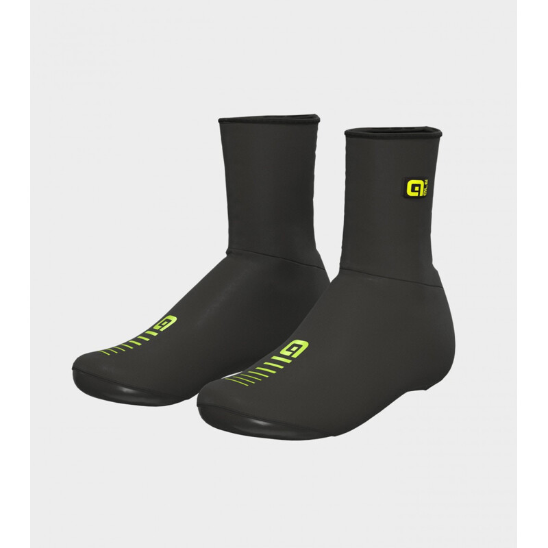 copriscarpe-ciclismo-invernali-migliori-500jjb-1.jpg Copriscarpe per bici e MTB, sottocaschi per bici - immagine 1