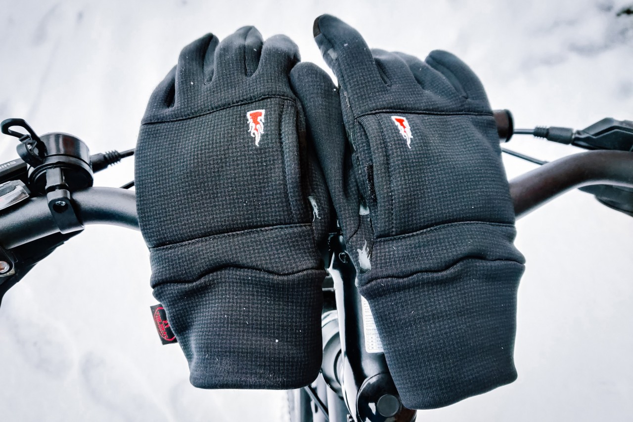 guanti-invernali-bici-302gzy-1.jpg Guanti Invernali Ciclismo: I guanti caldi #1 | THE HEAT COMPANY® - immagine 1