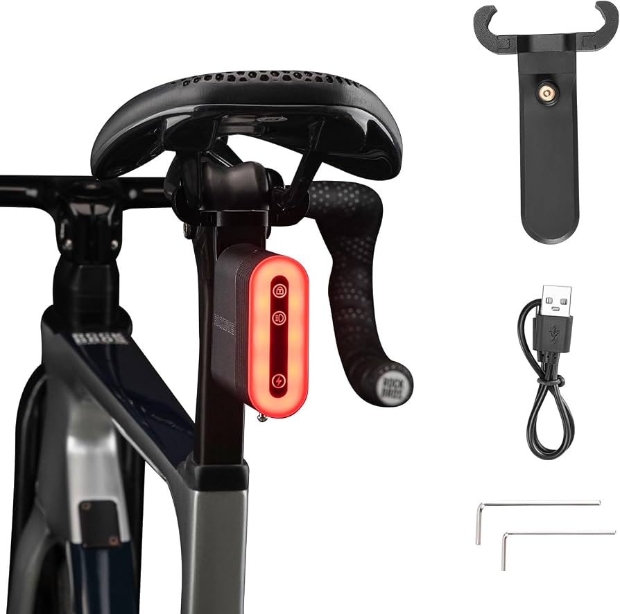 luce-posteriore-bici-potente-386ent-1.jpg ROCKBROS Luce Posteriore Bici Intelligente Lucchetto Bluetooth 2 in 1, Impermeabile e Sensore Smart per MTB, Bici da Corsa, Gravel, Ebike e da Strada : Amazon.it: Sport e tempo libero - immagine 1