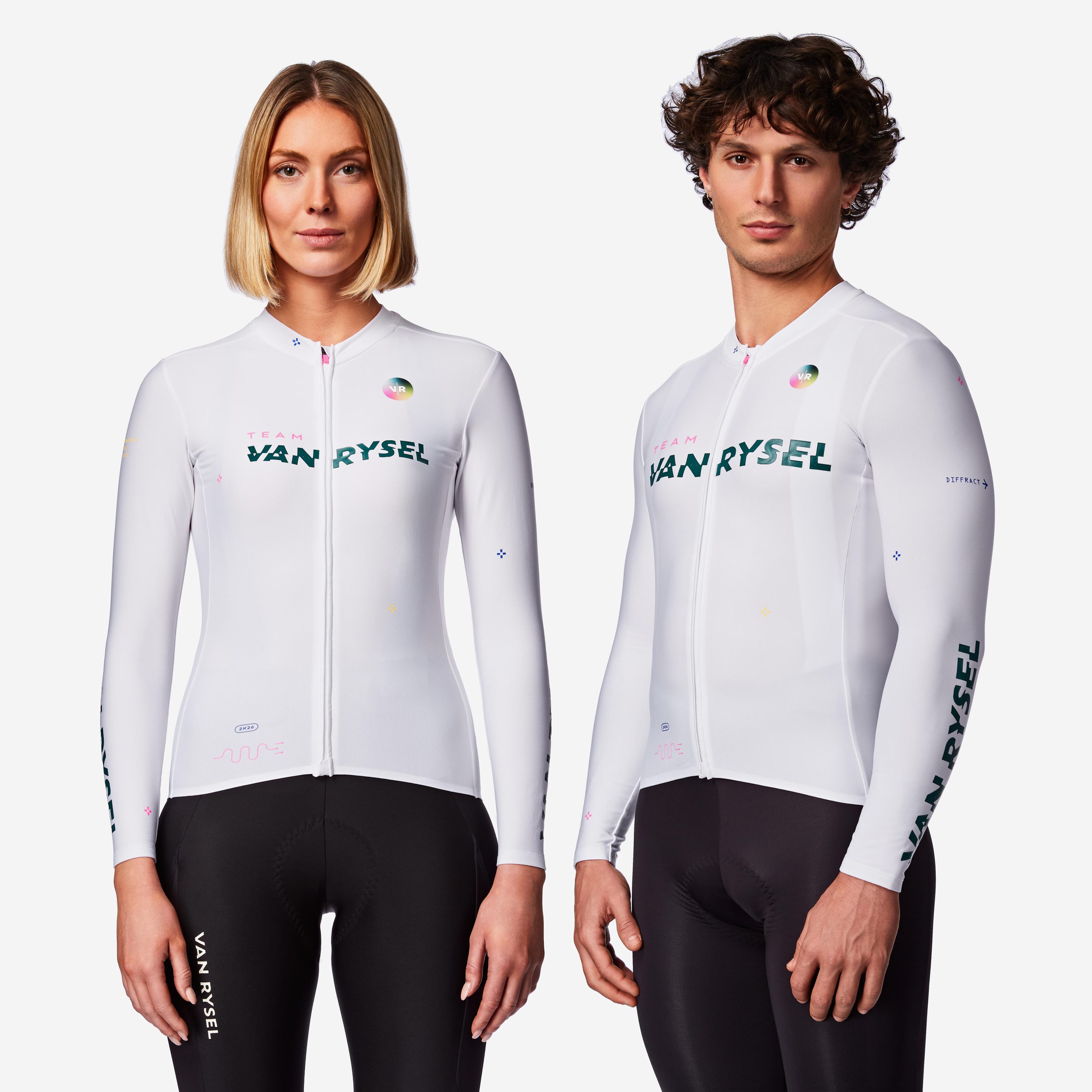 maglia-maniche-lunghe-ciclismo-586jiz-1.jpg Maglia manica lunga ciclismo adulto unisex RCR R 2 bianca | Decathlon - immagine 1