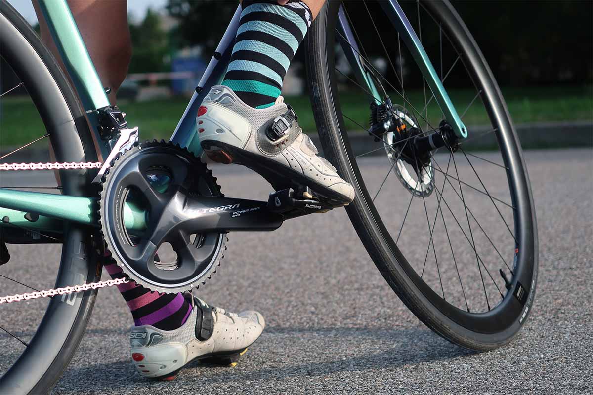 migliori-scarpe-bici-da-corsa-276yqa-1.jpg Che bello poter camminare con le scarpe da bici - immagine 1