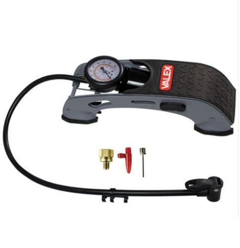 pompa-bici-portatile-634squ-1.jpg POMPA A PEDALE GONFIAGGIO CON MANOMETRO PORTATILE GOFIA RUOTE BICI CANOTTO - immagine 1