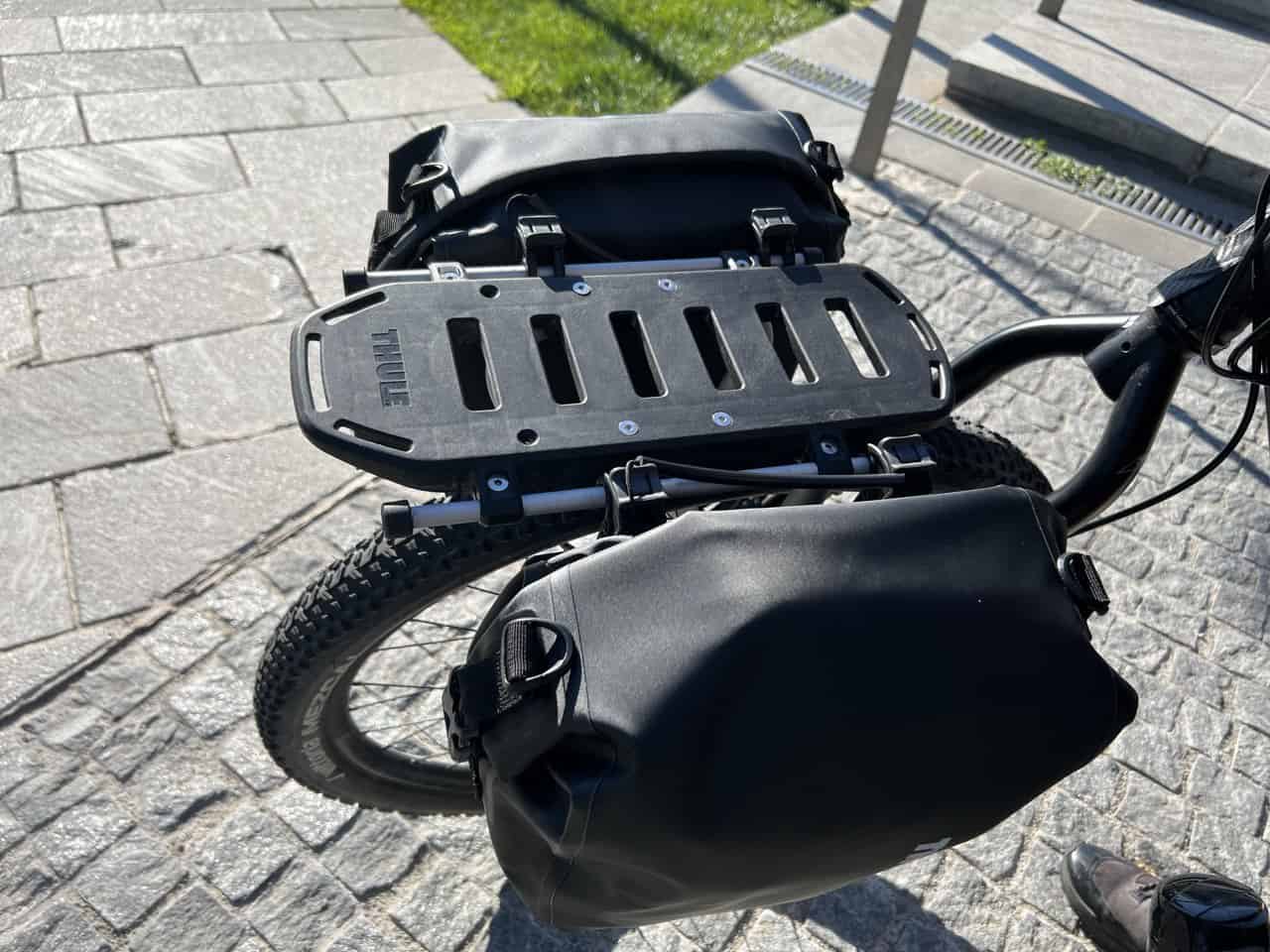 portapacchi-thule-bici-386pay-1.jpg Thule Tour Rack | Portapacchi da bici 2023 - immagine 1