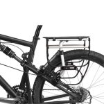 Thule Portapacchi Pack 'n Pedal Side Frame Ciclocentrico Bici da cicloturismo, abbigliamento cicloturismo, vendita bici gravel, vendita bici da ciclo turismo, attrezzatura per bikepacking, abbigliamento per cicloturismo, abbigliamento bici gravel,