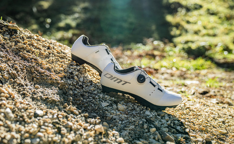 scarpe-mtb-dmt-591xkx-1.jpg Scarpe MTB XC Uomo e Donna: Leggere, in Carbonio | DMT Cycling - immagine 1